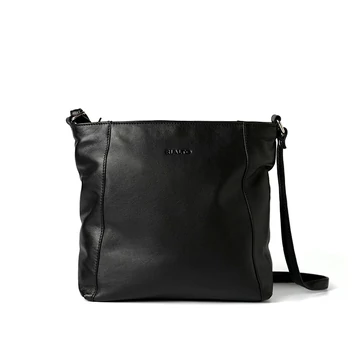 Női olasz bőr válltáska, Clara Shoulder Bag, fekete színben