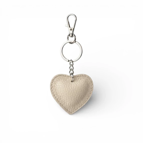 Bőr táskadísz, szív, Heart Bag Charm, bézs színben